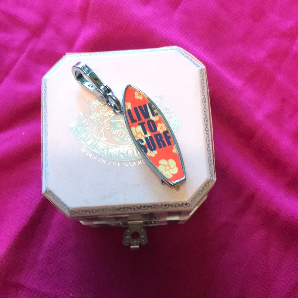 Juicy couture live to surf surfboard charm